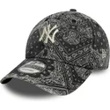 casquette-courbee-noire-ajustable-9twenty-washed-paisley-new-york-yankees-mlb-new-era