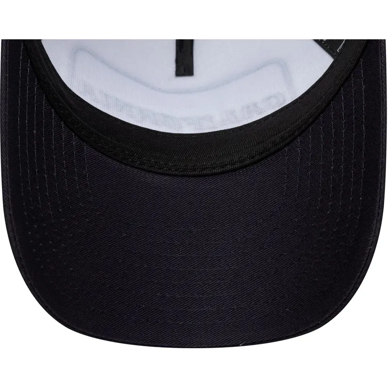 casquette-trucker-blanche-et-bleue-marine-a-frame-location-los-angeles-villes-et-plages-california-new-era