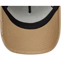 cappellino-trucker-marrone-a-frame-oval-canvas-distress-di-new-era
