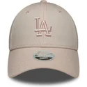 casquette-courbee-rose-ajustable-avec-logo-rose-pour-femme-9forty-league-essential-midi-los-angeles-dodgers-mlb-new-era