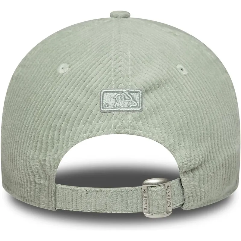 cappellino-con-visiera-curva-verde-chiaro-regolabile-con-logo-verde-da-donna-9forty-m-crown-pastel-cord-dei-new-york-yankees-mlb