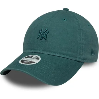 Grüne gebogene verstellbare Damenkappe 9TWENTY Washed Mini der New York Yankees MLB von New Era