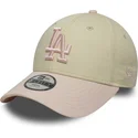 casquette-courbee-beige-et-rose-ajustable-pour-enfant-9forty-league-essential-los-angeles-dodgers-mlb-new-era