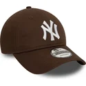 new-era-curved-brim-9twenty-league-essential-new-york-yankees-mlb-brown-adjustable-cap