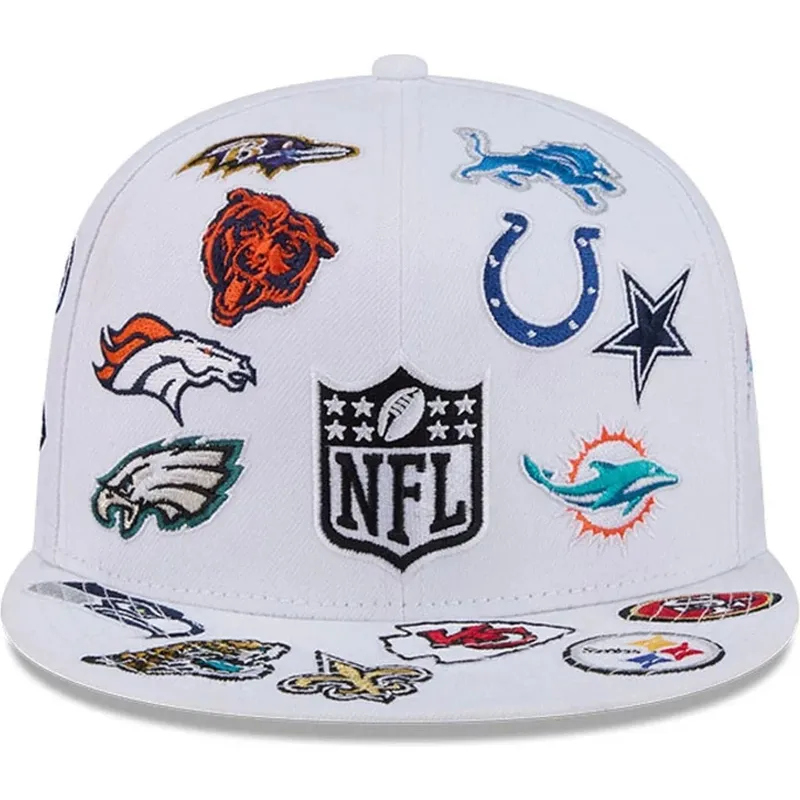 biala-dopasowana-czapka-z-daszkiem-59fifty-all-over-nfl-new-era