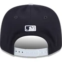 casquette-courbee-bleue-marine-snapback-9seventy-stretch-snap-flower-new-york-yankees-mlb-new-era