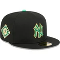 svart-platt-keps-justerad-59fifty-saint-patrick-s-day-fran-new-york-yankees-mlb-av-new-era