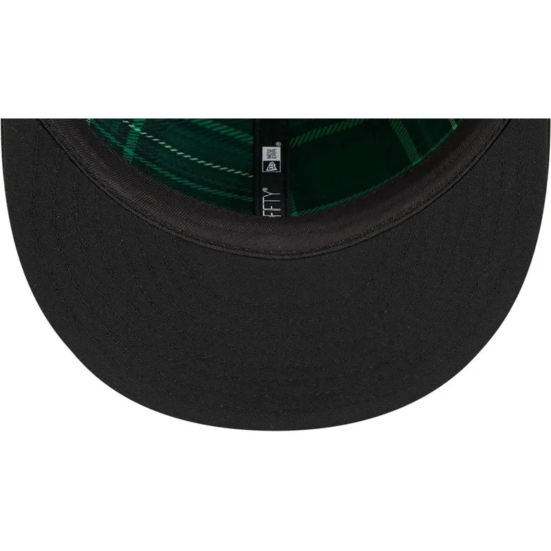 czarna-dopasowana-czapka-z-daszkiem-59fifty-saint-patrick-s-day-new-york-yankees-mlb-new-era