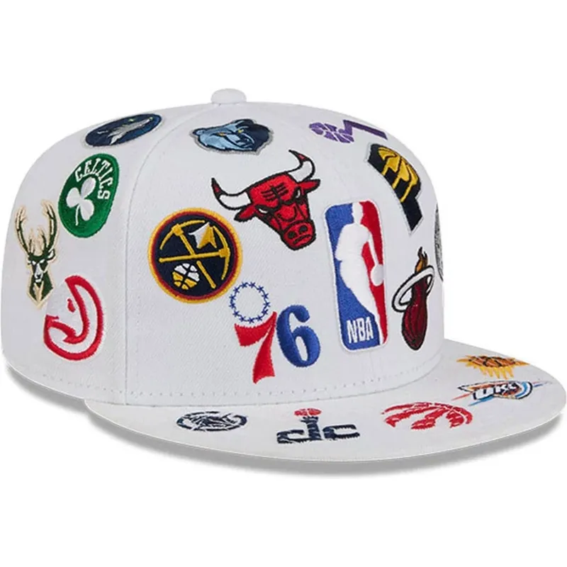 biala-dopasowana-czapka-z-daszkiem-59fifty-all-over-nba-new-era