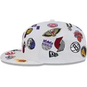 vit-platt-keps-justerad-59fifty-all-over-fran-nba-av-new-era