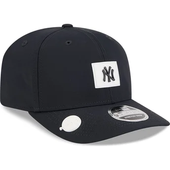 New Era Curved Brim 9SEVENTY Stretch Snap Clubhouse New York Yankees MLB Navy Blue Snapback Cap
