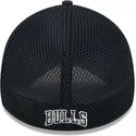 svart-justerad-trucker-keps-39thirty-evergreen-neo-fran-chicago-bulls-nba-av-new-era