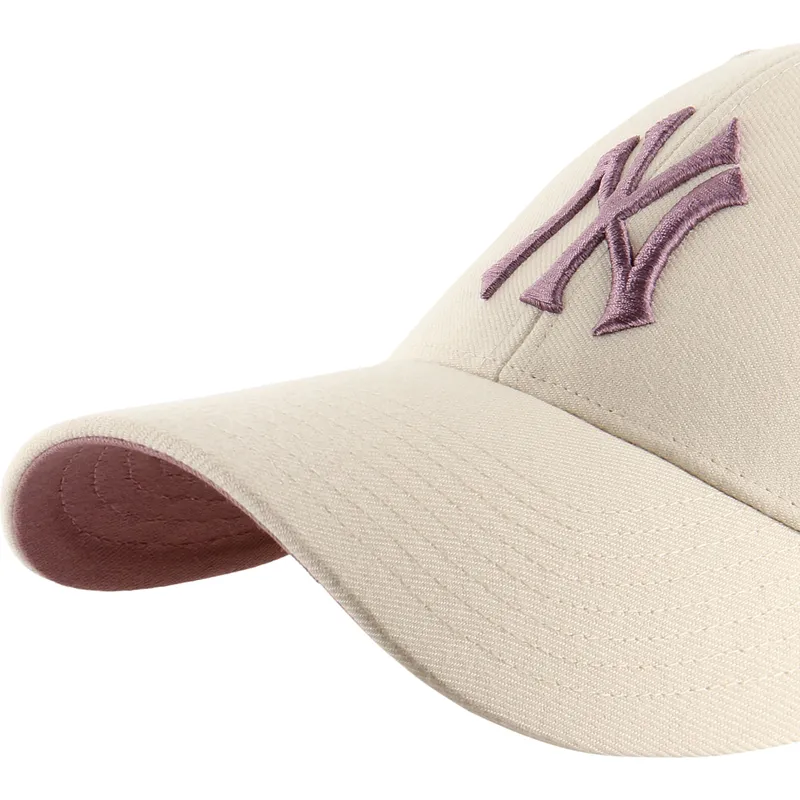 cappellino-curvo-beige-snapback-con-logo-viola-mvp-ballpark-dei-new-york-yankees-mlb-di-47-brand