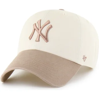 Cappellino curvo beige e marrone regolabile Clean Up Two Tone No Loop Label dei New York Yankees MLB di 47 Brand