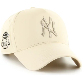 Böjd beige snapback-keps med beige logotyp MVP DT Sure Shot Two Tone Cotton från New York Yankees MLB av 47 Brand