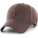 brazowa-czapka-z-daszkiem-snapback-z-brazowym-logo-mvp-new-york-yankees-mlb-od-47-brand