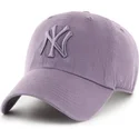 casquette-courbee-violette-ajustable-avec-logo-violet-clean-up-iris-new-york-yankees-mlb-47-brand
