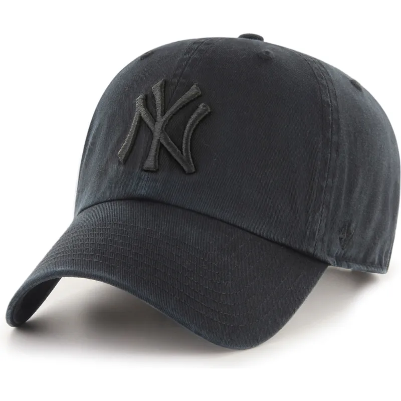 schwarze-verstellbare-curved-cap-mit-schwarzem-logo-clean-up-der-new-york-yankees-mlb-von-47-brand