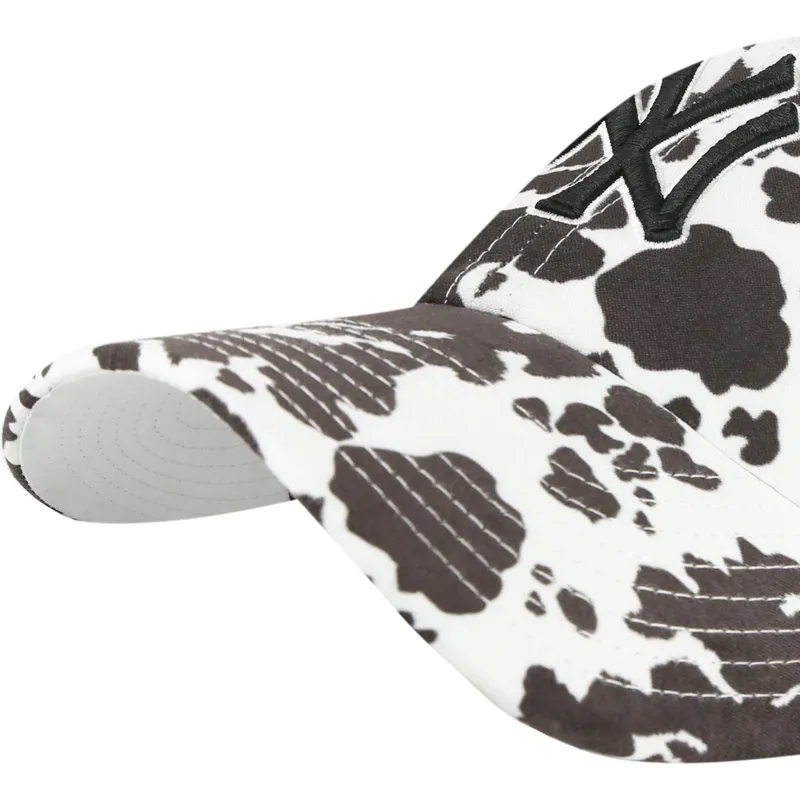 weisse-verstellbare-gebogene-kappe-clean-up-bessie-der-new-york-yankees-mlb-von-47-brand