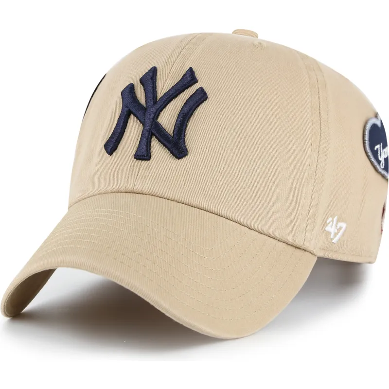 casquette-courbee-khaki-ajustable-clean-up-badges-new-york-yankees-mlb-47-brand