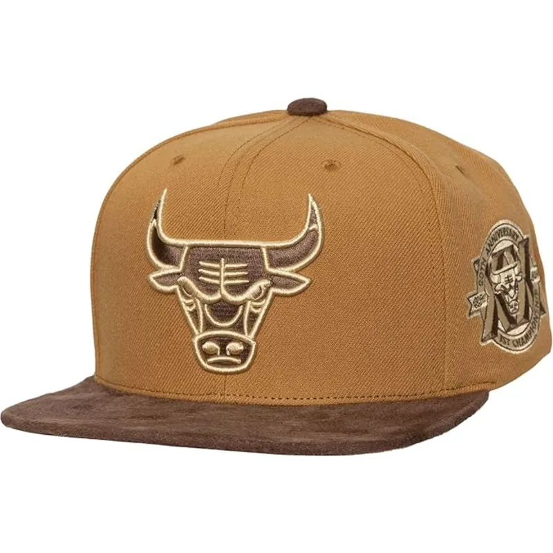 cappello-piatto-marrone-regolabile-coffee-strapback-dei-chicago-bulls-nba-di-mitchell-ness