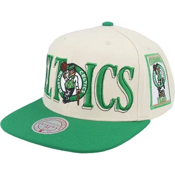 Cappello piatto verde e beige snapback Across The Board di Boston Celtics NBA di Mitchell & Ness