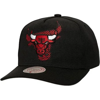 Gorra curva negra snapback Tilted Pro de Chicago Bulls NBA de Mitchell & Ness