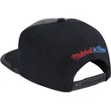 gorra-plana-negra-roja-y-azul-snapback-day-one-de-chicago-bulls-nba-de-mitchell-ness