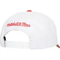 weisse-und-rote-gebogene-snapback-kappe-team-2-tone-20-pro-von-chicago-bulls-nba-von-mitchell-ness