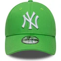 casquette-courbee-verte-ajustable-pour-enfant-9forty-essential-new-york-yankees-mlb-new-era