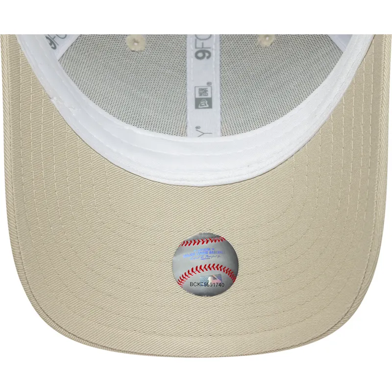 casquette-trucker-beige-ajustable-avec-logo-orange-pour-enfant-9forty-homefield-new-york-yankees-mlb-new-era