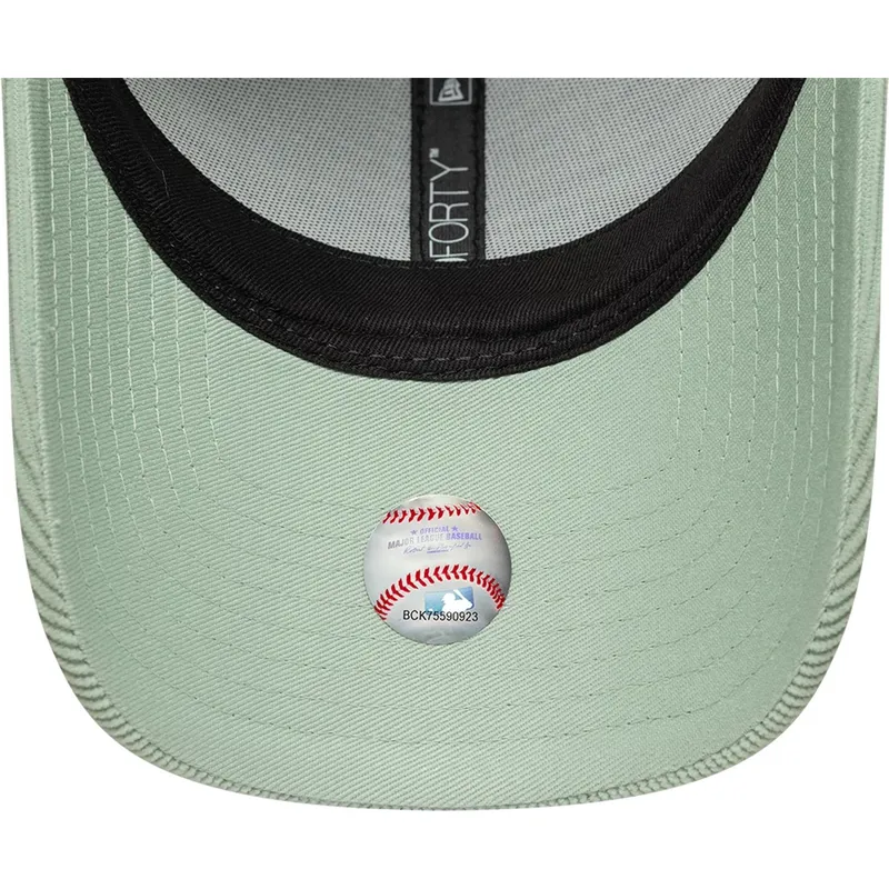 gron-kurvad-justerbar-keps-for-dam-9forty-mini-cord-fran-new-york-yankees-mlb-av-new-era