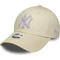casquette-courbee-beige-ajustable-pour-femme-9forty-metallic-new-york-yankees-mlb-new-era