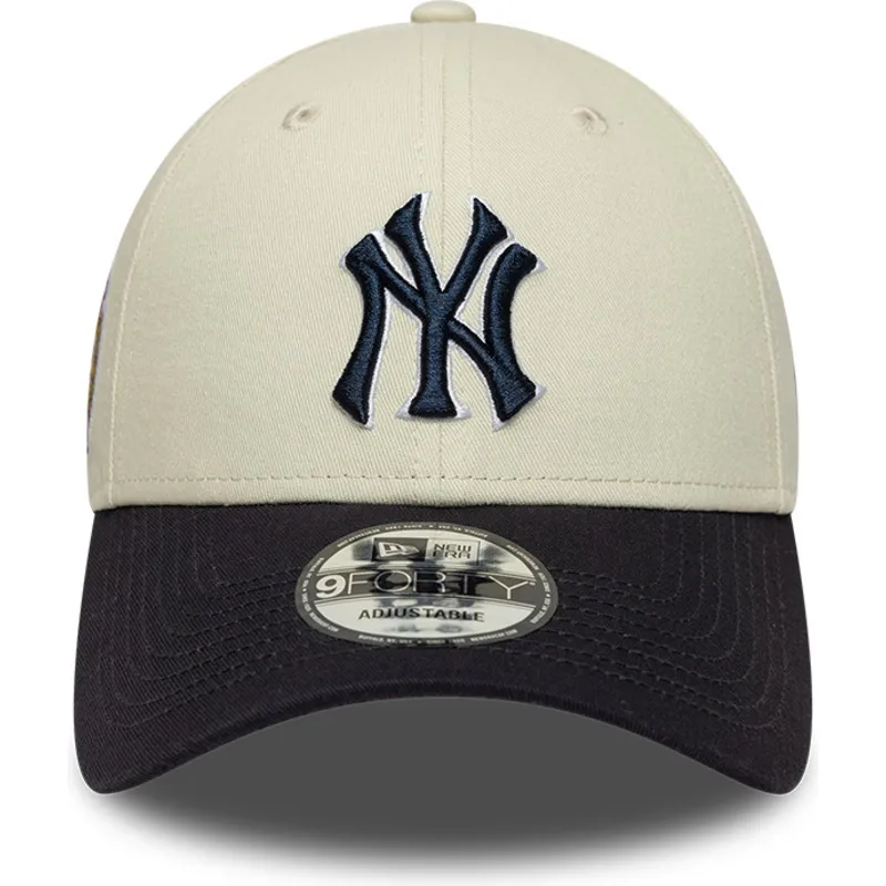 gorra-curva-beige-y-azul-marino-ajustable-con-logo-azul-marino-9forty-world-series-de-new-york-yankees-mlb-de-new-era