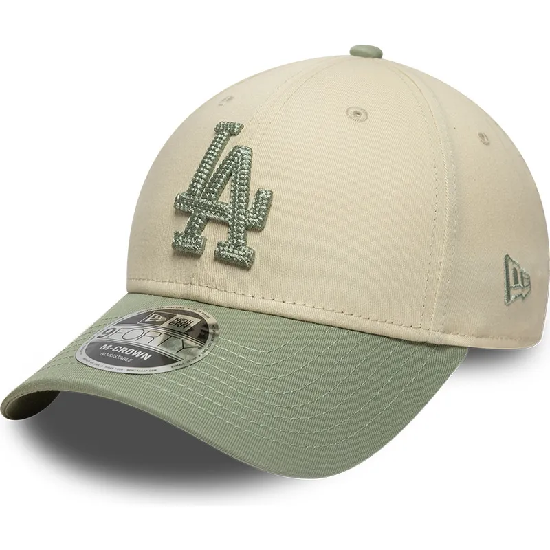 gorra-curva-beige-y-verde-snapback-con-logo-verde-9forty-m-crown-side-script-de-los-angeles-dodgers-mlb-de-new-era