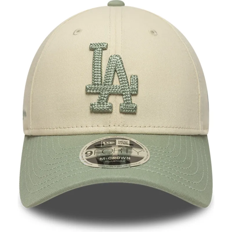 beige-und-grune-gebogene-snapback-kappe-mit-grunem-logo-9forty-m-crown-side-script-der-los-angeles-dodgers-mlb-von-new-era