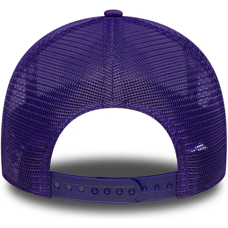 gorra-trucker-violeta-y-blanca-a-frame-side-patch-de-los-angeles-lakers-nba-de-new-era