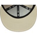 casquette-plate-beige-ajustee-avec-logo-bleu-marine-59fifty-city-icon-new-york-yankees-new-era