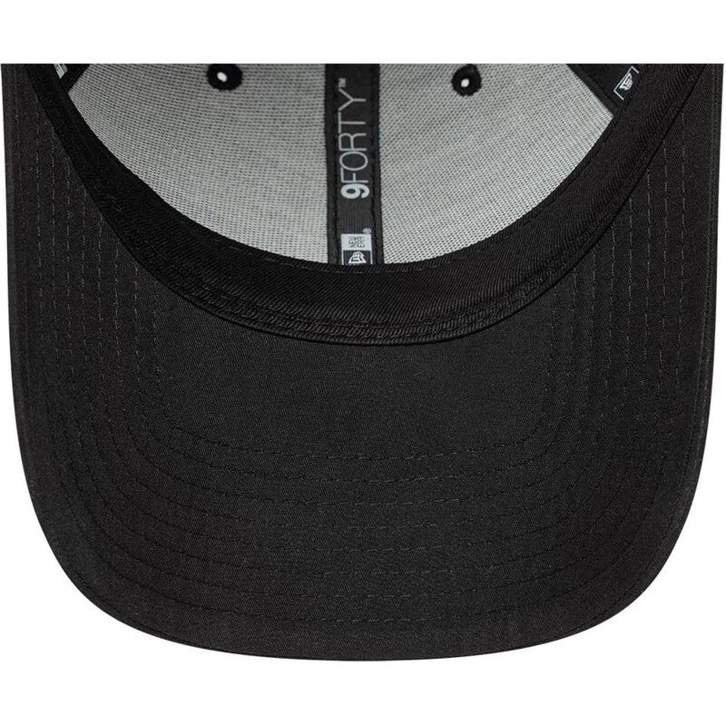 schwarze-verstellbare-curved-cap-9forty-tonal-flawless-der-new-york-yankees-mlb-von-new-era