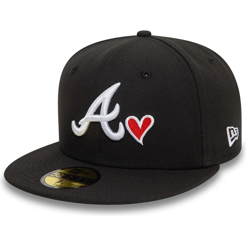 schwarze-enganliegende-59fifty-flatcap-heart-icon-der-atlanta-braves-mlb-von-new-era