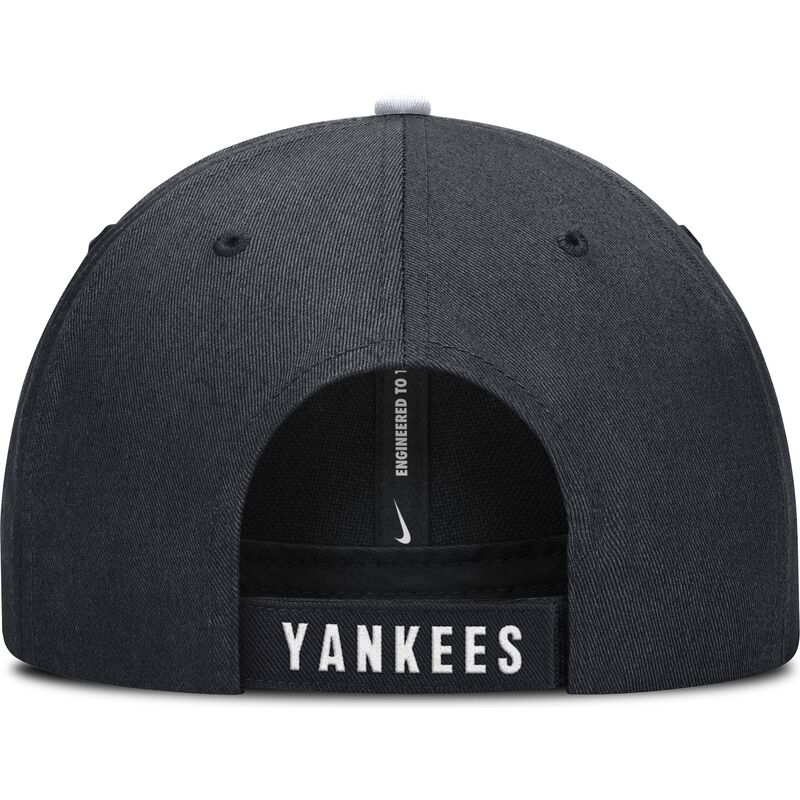 casquette-courbee-bleue-marine-ajustable-pour-enfant-dri-fit-club-structured-new-york-yankees-mlb-nike casquette-courbee-bleue-marine-ajustable-pour-enfant-dri-fit-club-structured-new-york-yankees-mlb-nike