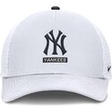 casquette-trucker-blanche-primetime-dri-fit-rise-structured-new-york-yankees-mlb-nike