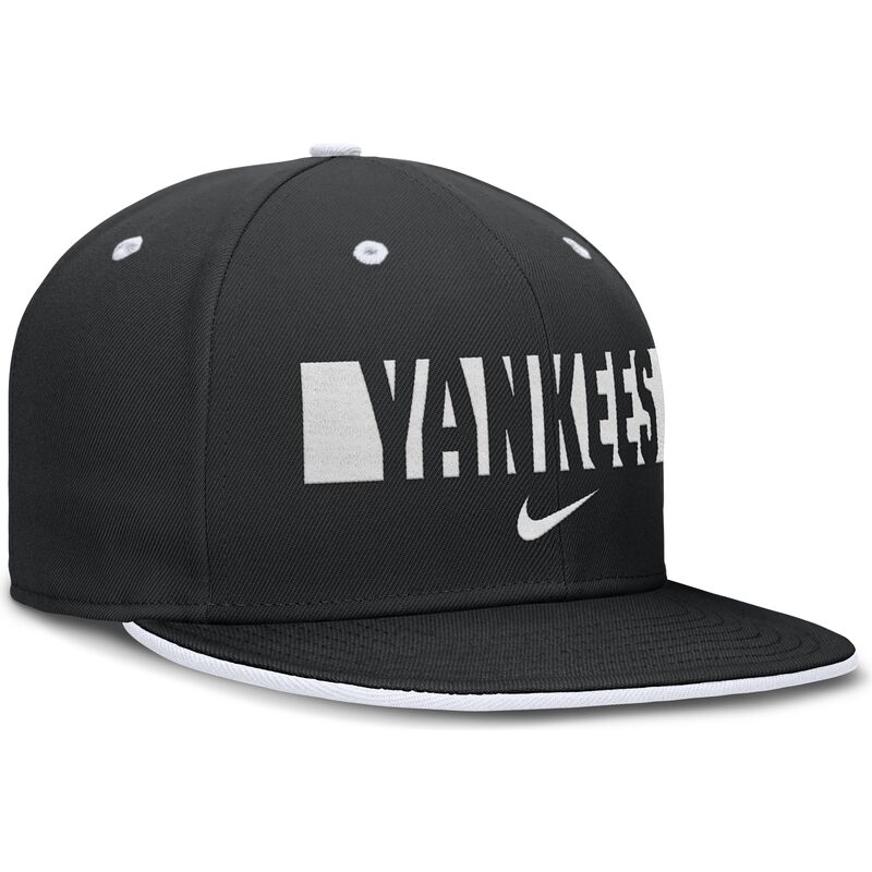 schwarze-flache-kappe-verstellbar-primetime-dri-fit-true-structured-round-bill-von-new-york-yankees-mlb-von-nike schwarze-flache-kappe-verstellbar-primetime-dri-fit-true-structured-round-bill-von-new-york-yankees-mlb-von-nike