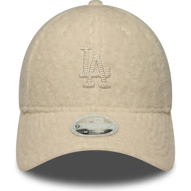casquette-courbee-beige-snapback-pour-femme-avec-logo-beige-9forty-m-crown-winter-borg-los-angeles-dodgers-mlb-new-era