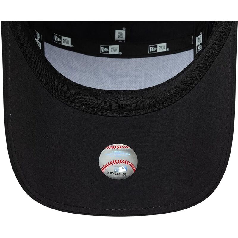 mutzen-gebogen-schwarz-snapback-runner-tech-midi-der-new-york-yankees-mlb-von-new-era mutzen-gebogen-schwarz-snapback-runner-tech-midi-der-new-york-yankees-mlb-von-new-era