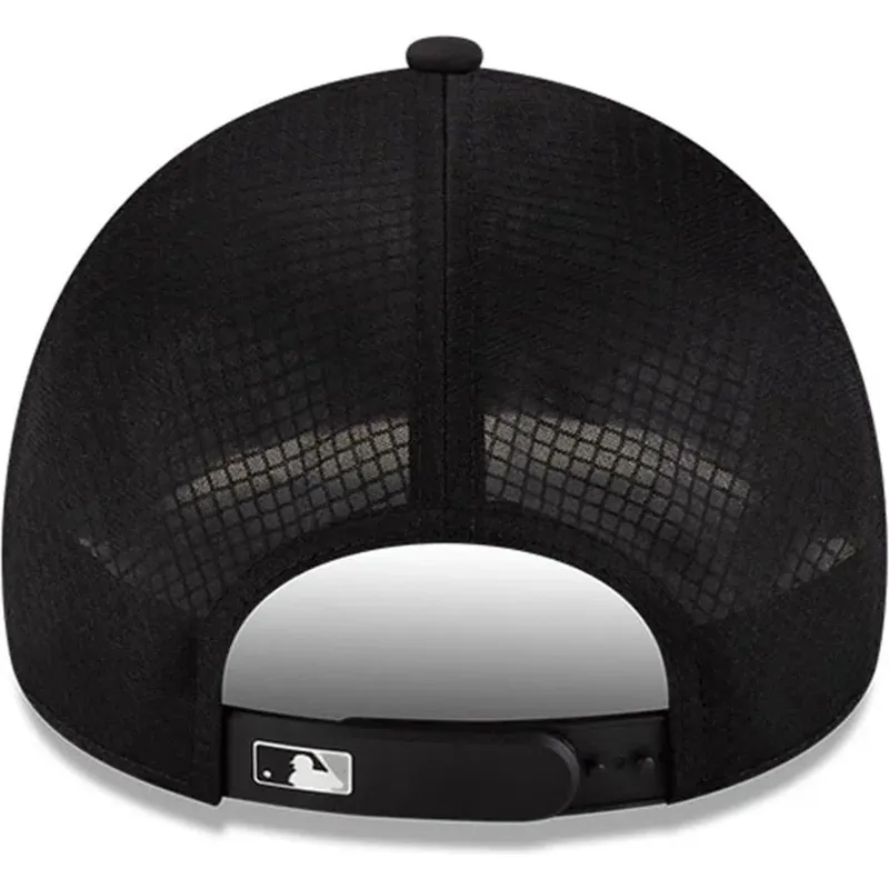 casquette-trucker-noire-9forty-apex-batting-practice-chicago-white-sox-mlb-new-era
