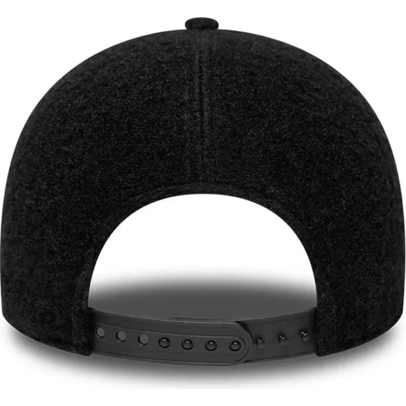 casquette-courbee-noire-snapback-9forty-winter-borg-new-york-yankees-mlb-new-era