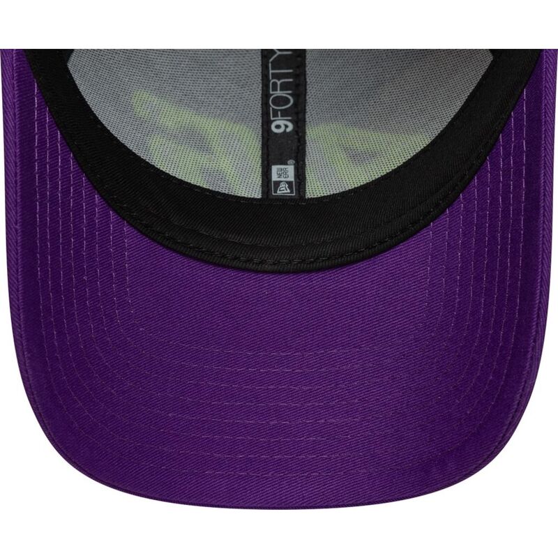 mutzen-gebogen-violett-verstellbares-band-9forty-wordmark-der-valentino-rossi-vr46-motogp-von-new-era
