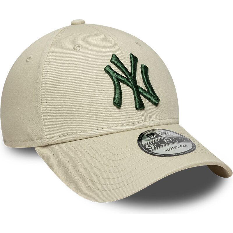 mutzen-gebogen-beige-verstellbares-band-9forty-league-essential-der-new-york-yankees-mlb-von-new-era