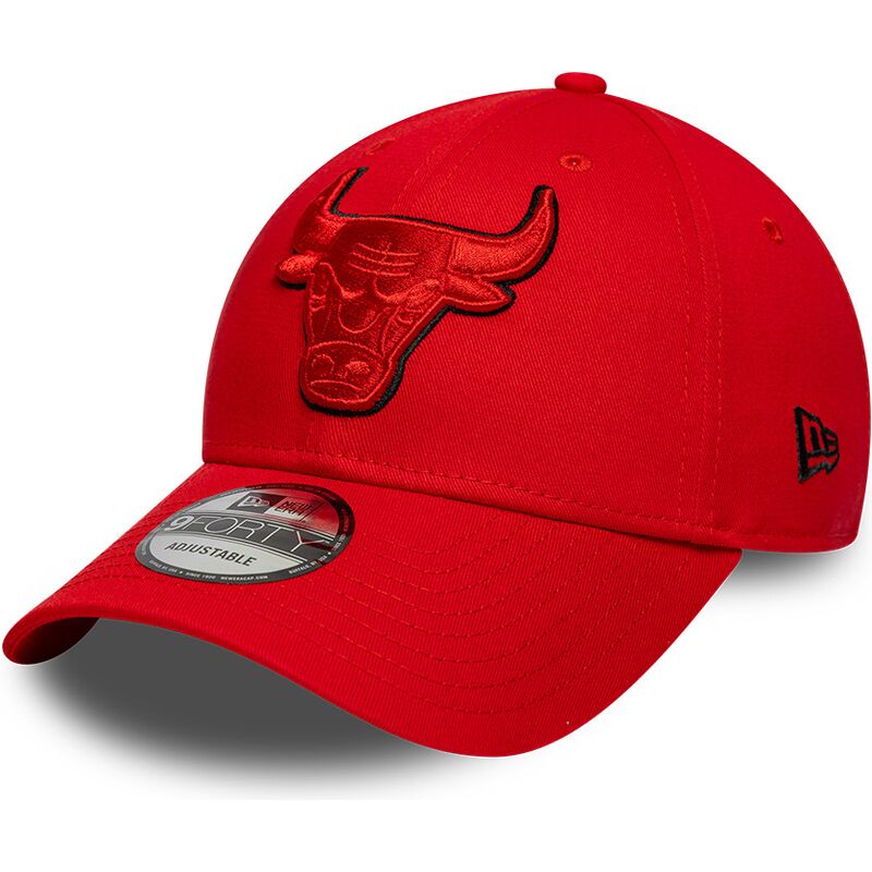 casquette-courbee-rouge-ajustable-avec-logo-rouge-9forty-outline-chicago-bulls-nba-new-era